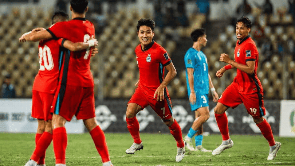 组垫底, 中国香港还