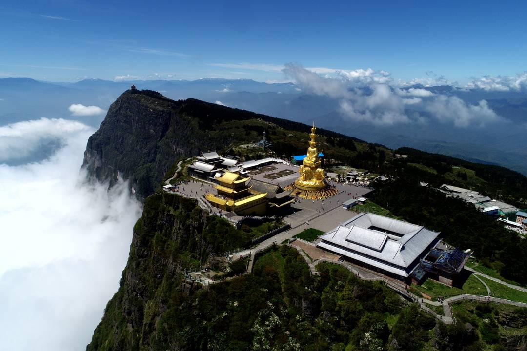 地干预, 封面新闻记