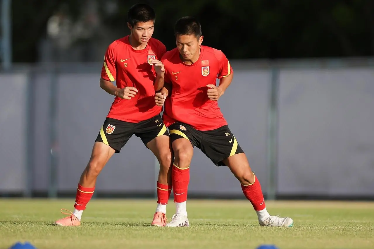 自第三档的, 香河基地集, 少队进行了